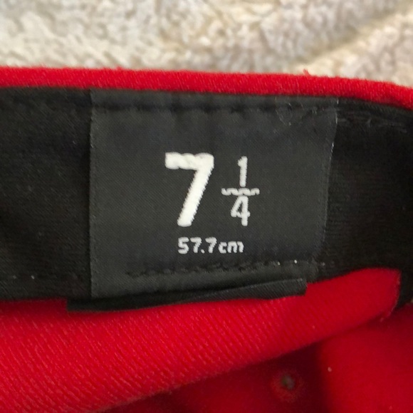 Angels fitted hat - Picture 4 of 4